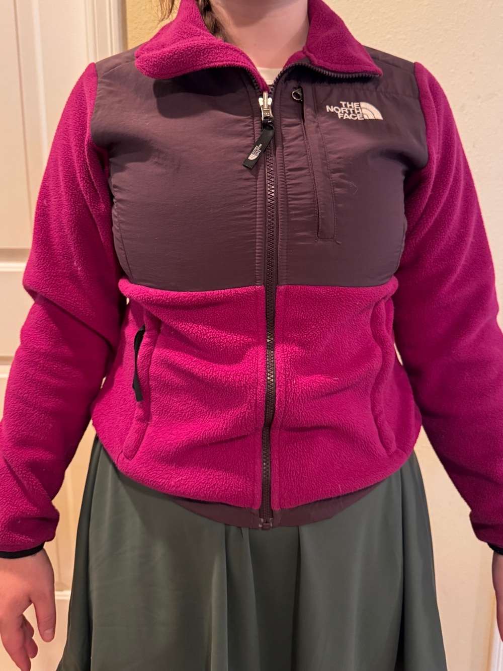 The North Face Women's Magenta and Plum Utility Fleece Jacket VINTAGE